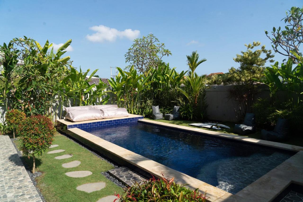 Surf & Party - Hostel Somewhere Else Canggu Exterior foto