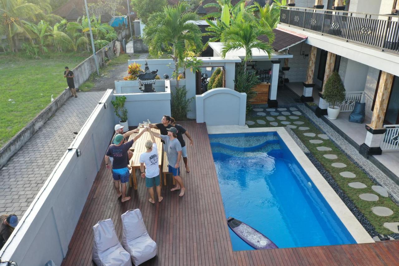 Surf & Party - Hostel Somewhere Else Canggu Exterior foto