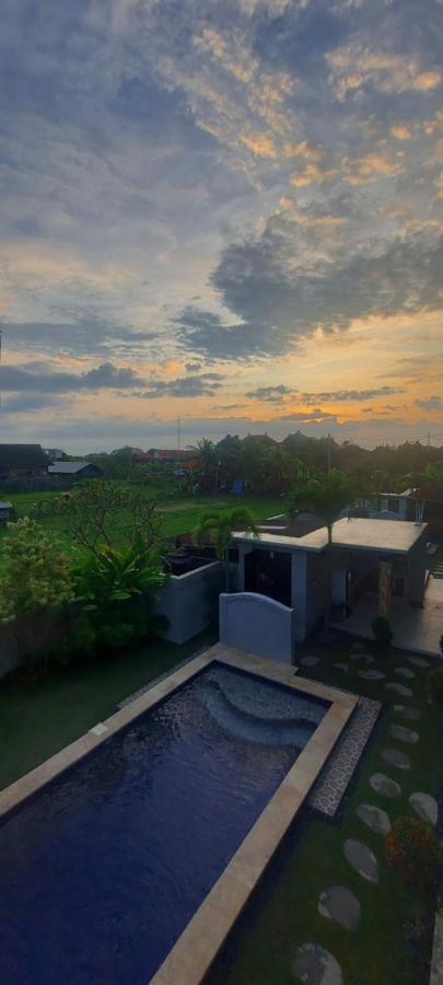 Surf & Party - Hostel Somewhere Else Canggu Exterior foto