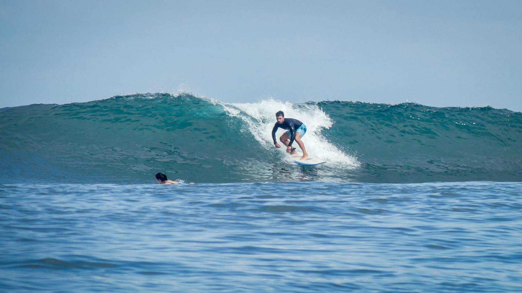 Surf & Party - Hostel Somewhere Else Canggu Exterior foto